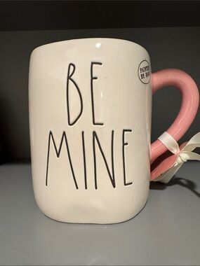 Rae Dunn Be Mine Mug
